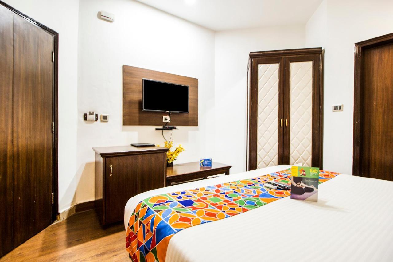 Fabhotel Le Monarque Chandīgarh Buitenkant foto