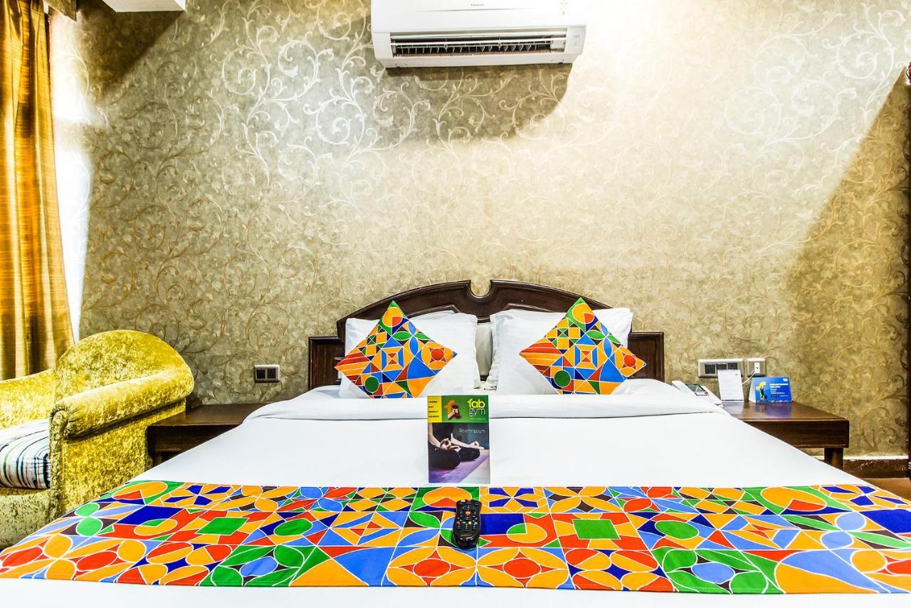 Fabhotel Le Monarque Chandīgarh Buitenkant foto
